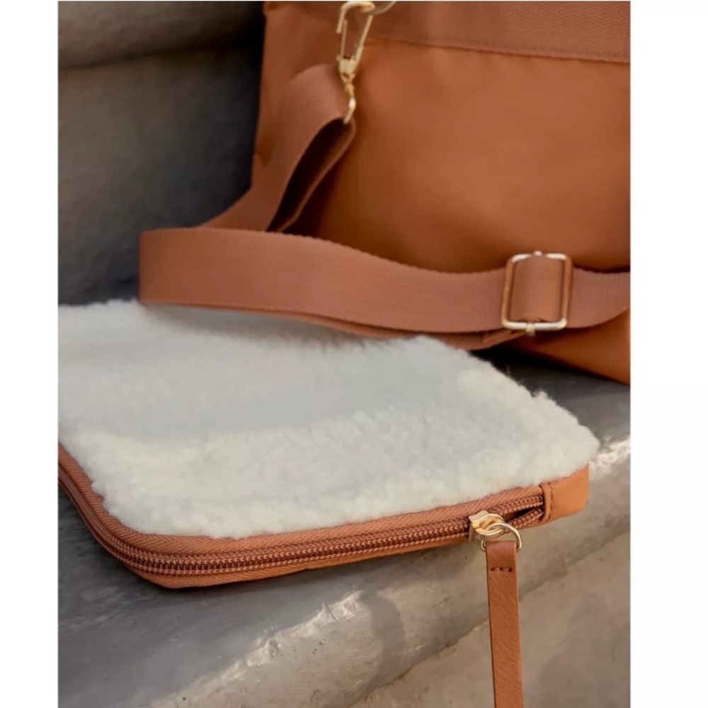 Weekender Bag - Picture 6 of 6